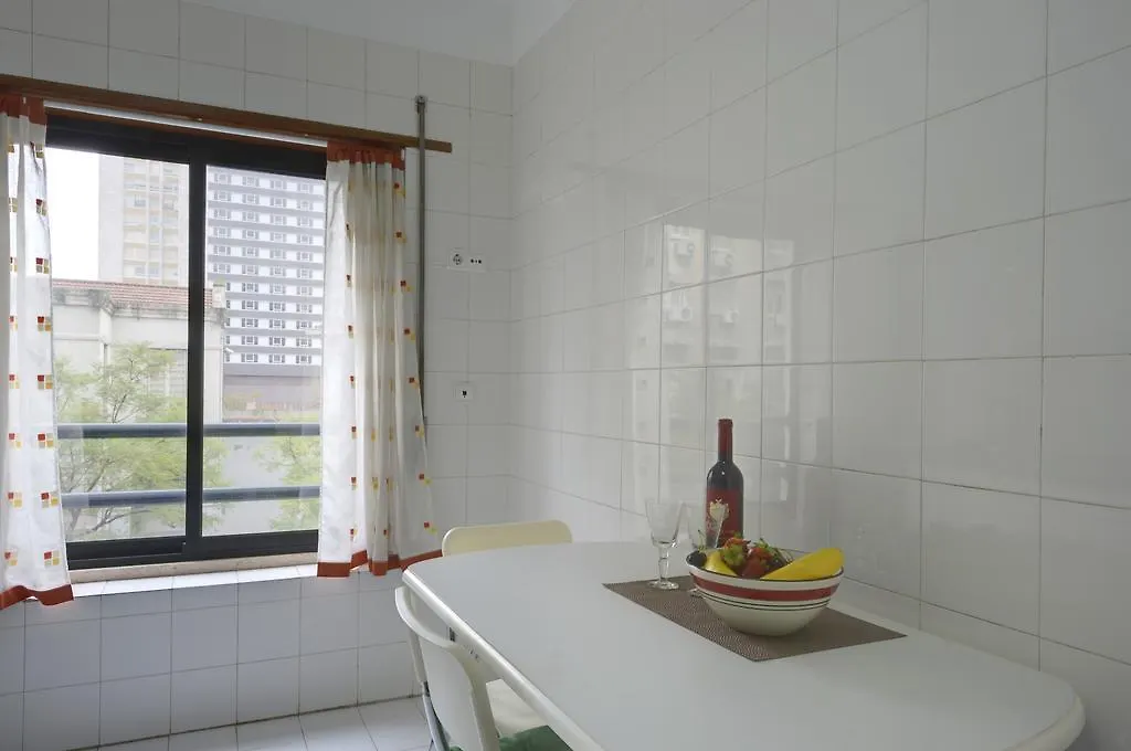 Saldanha Election Pliving Apartment 0*, Lissabon